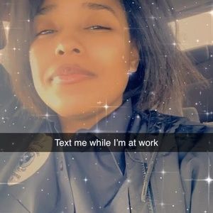 Meet your Posher, La-dayja